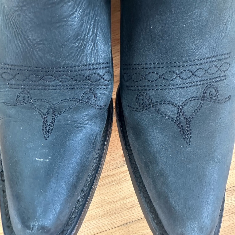 Corral Black Embroidered Heeled Boots - image 4